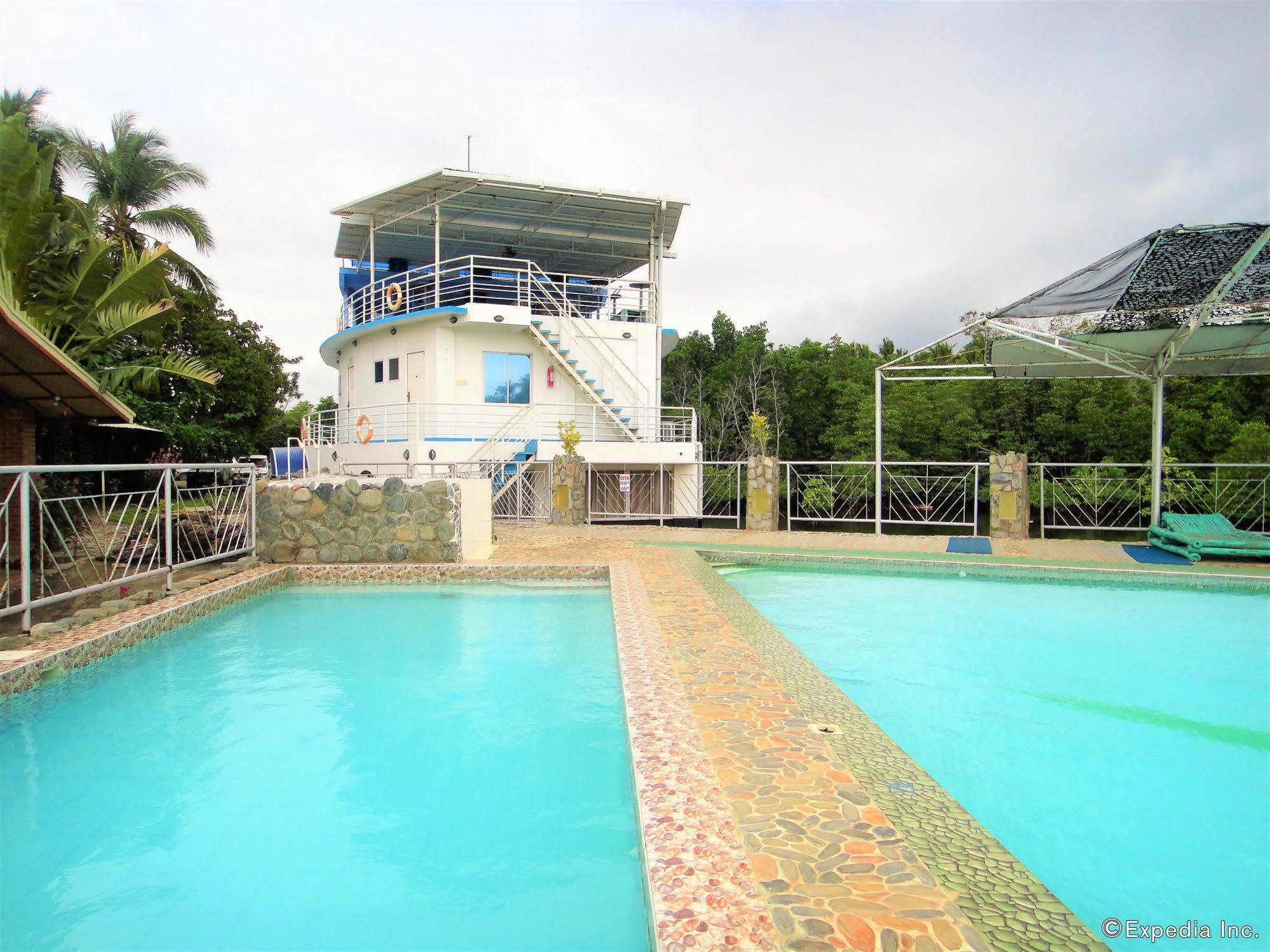 Marina De Bay Hotel Restaurant And Spa Puerto Princesa Exterior photo